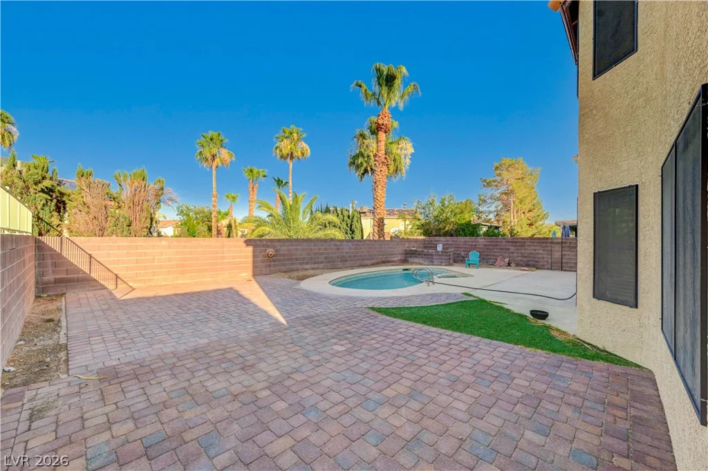924 Possum Hill, Henderson, NV 89014