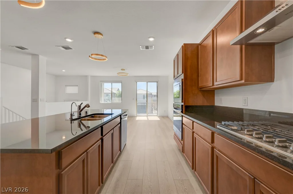 8074 Texas Hills, Las Vegas, NV 89113