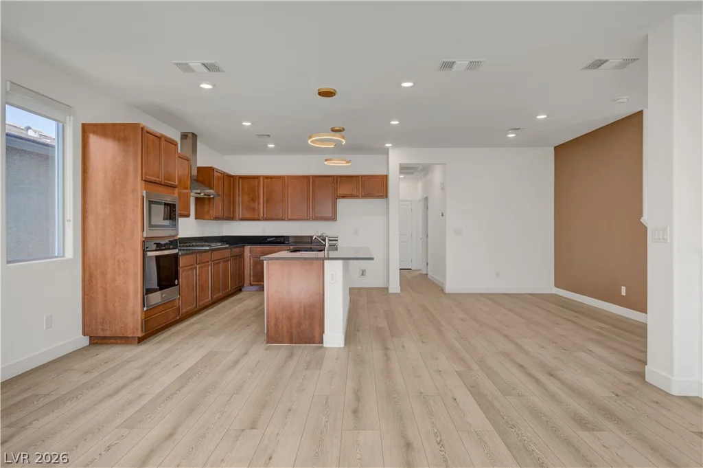 8074 Texas Hills, Las Vegas, NV 89113