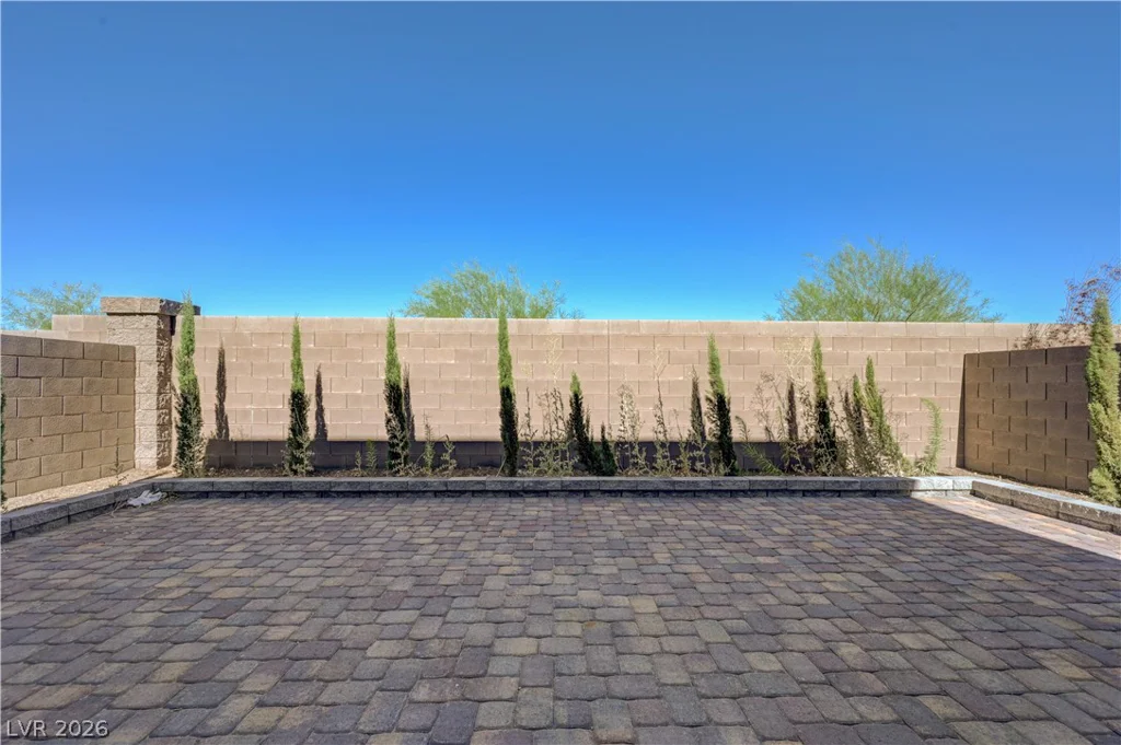 8074 Texas Hills, Las Vegas, NV 89113