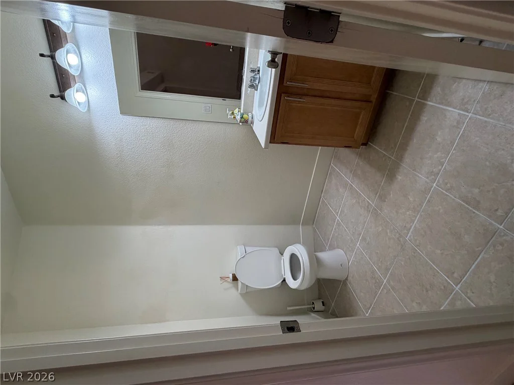 4909 Royal Lake, Las Vegas, NV 89131