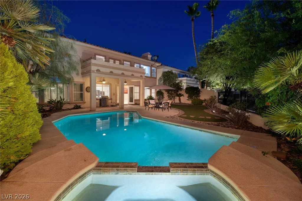 8320 Paseo Vista, Las Vegas, NV 89128