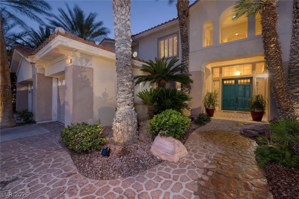 8320 Paseo Vista, Las Vegas, NV 89128