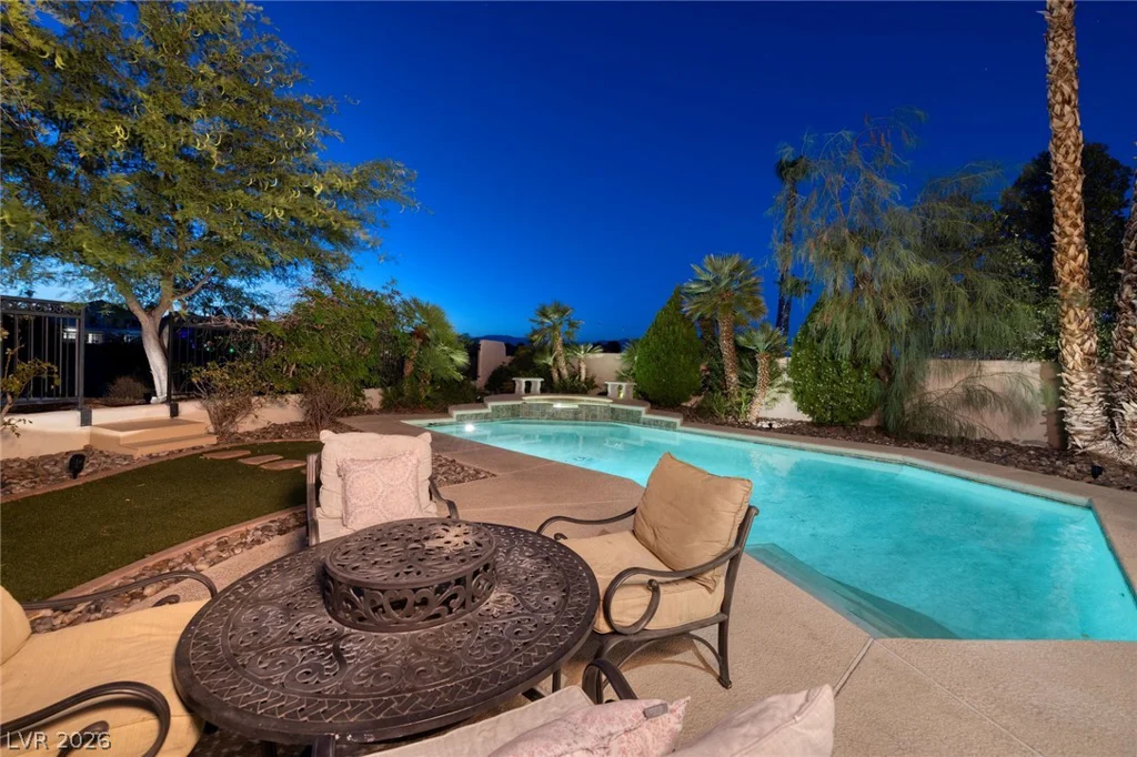 8320 Paseo Vista, Las Vegas, NV 89128