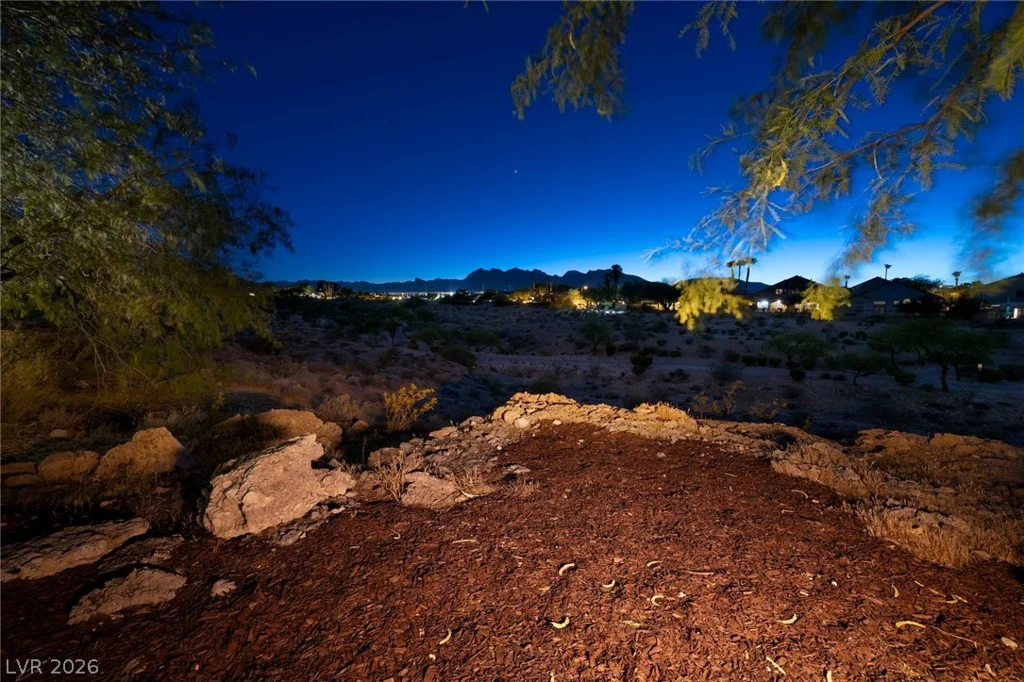 8320 Paseo Vista, Las Vegas, NV 89128