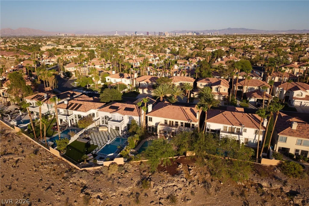8320 Paseo Vista, Las Vegas, NV 89128