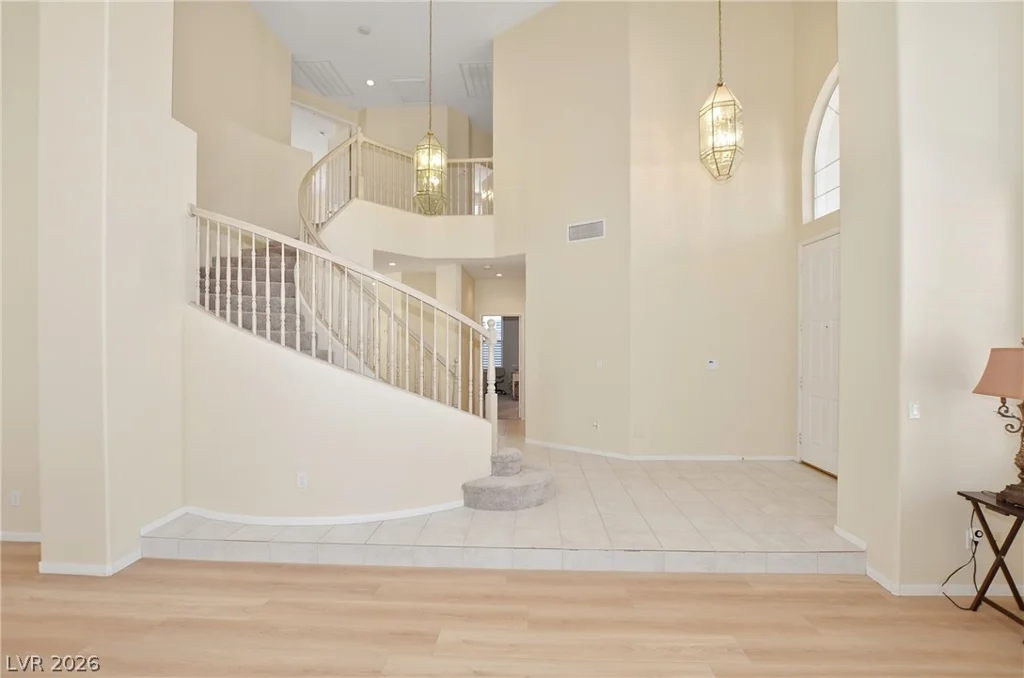 3755 Broadmead, Las Vegas, NV 89147