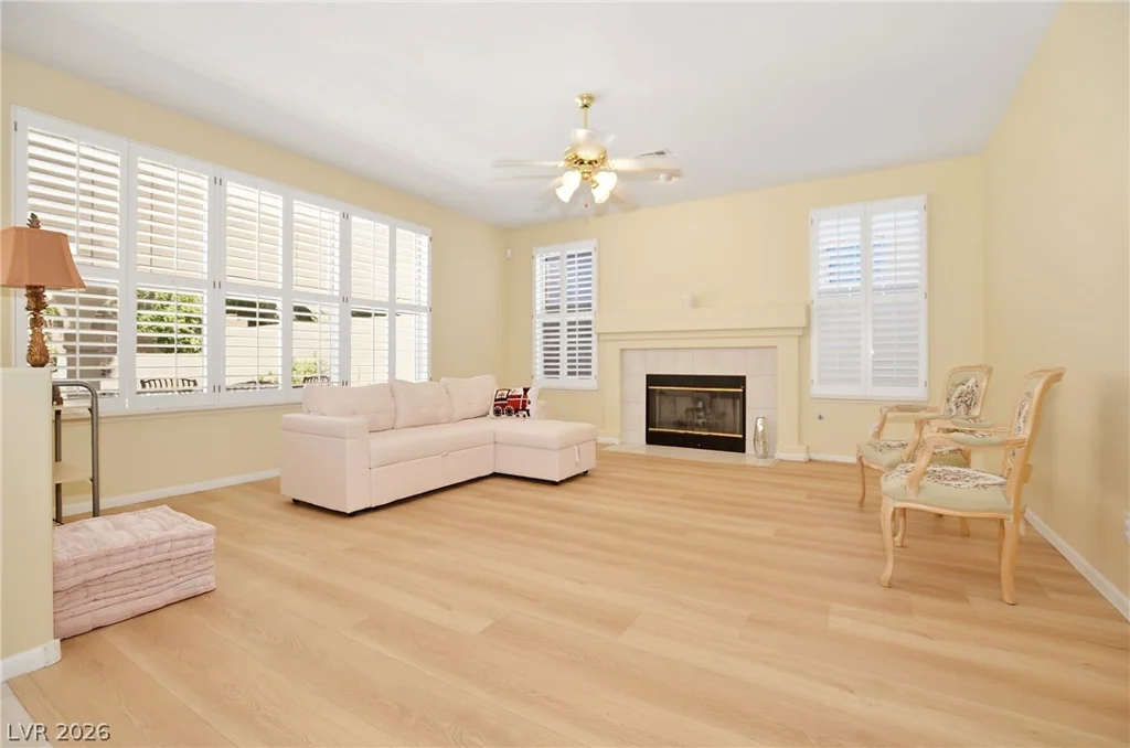 3755 Broadmead, Las Vegas, NV 89147