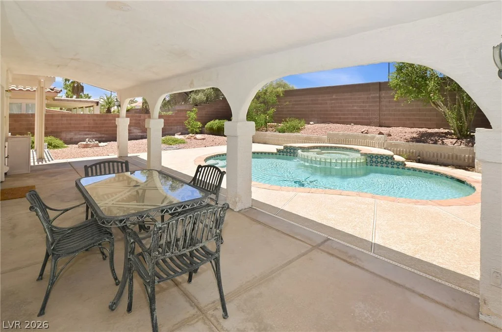 3755 Broadmead, Las Vegas, NV 89147
