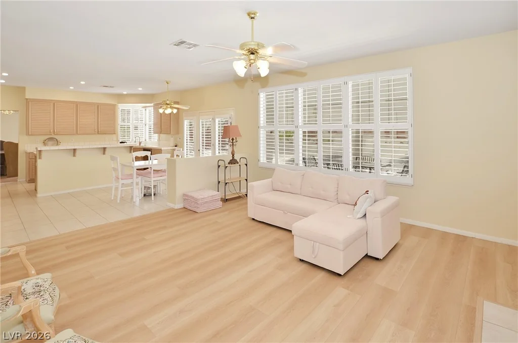 3755 Broadmead, Las Vegas, NV 89147