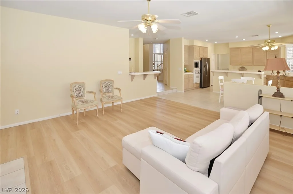 3755 Broadmead, Las Vegas, NV 89147
