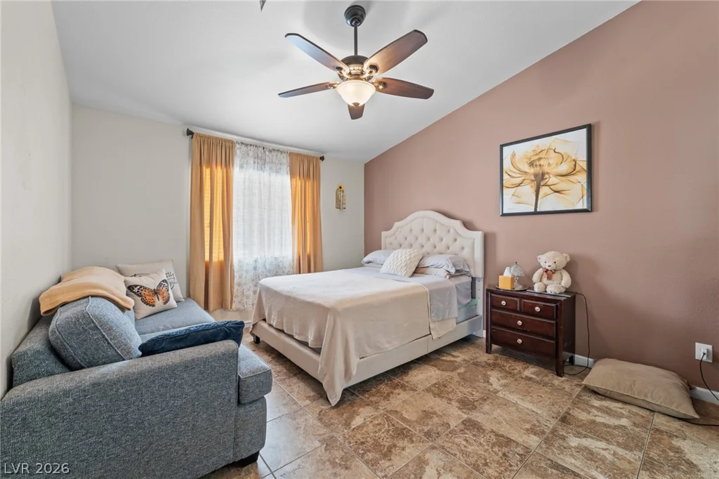 823 Hunters Ridge, North Las Vegas, NV 89032