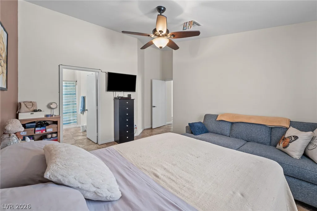 823 Hunters Ridge, North Las Vegas, NV 89032