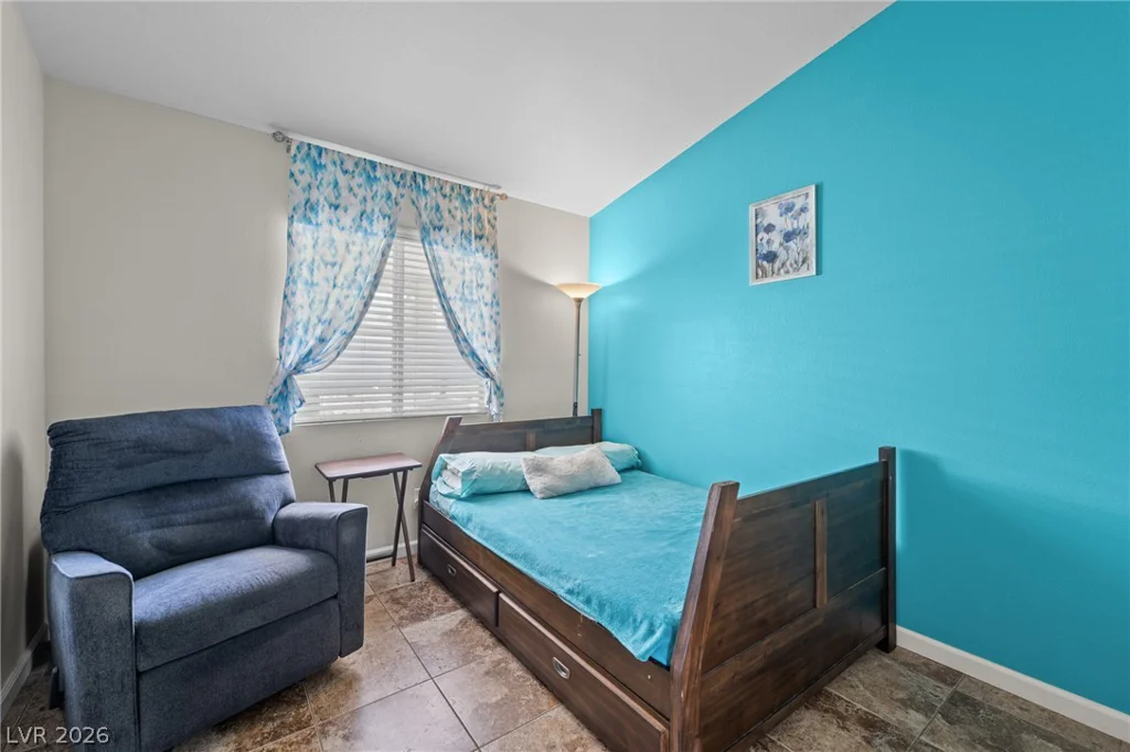 823 Hunters Ridge, North Las Vegas, NV 89032