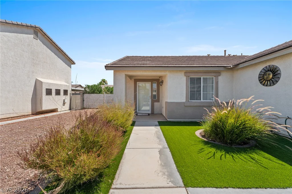 823 Hunters Ridge, North Las Vegas, NV 89032