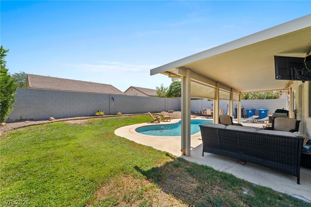 823 Hunters Ridge, North Las Vegas, NV 89032