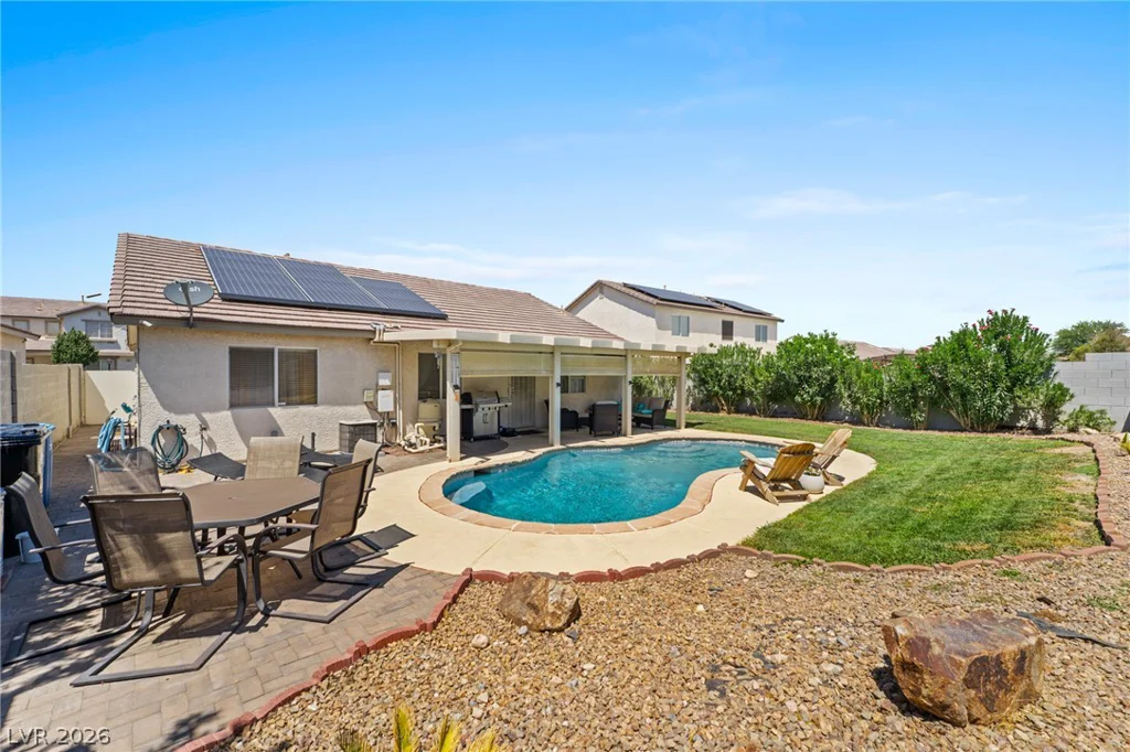 823 Hunters Ridge, North Las Vegas, NV 89032
