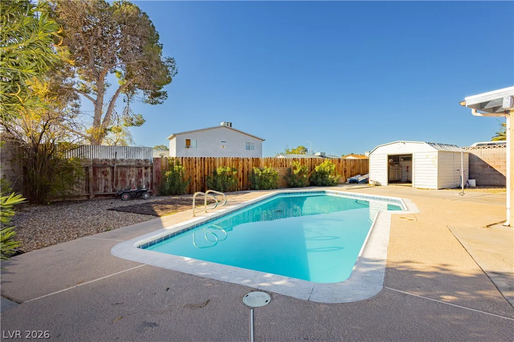 4809 Sunny Brook, Las Vegas, NV 89110
