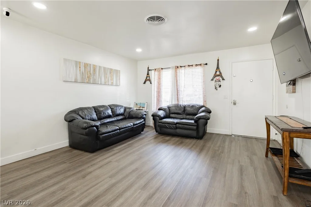 4809 Sunny Brook, Las Vegas, NV 89110