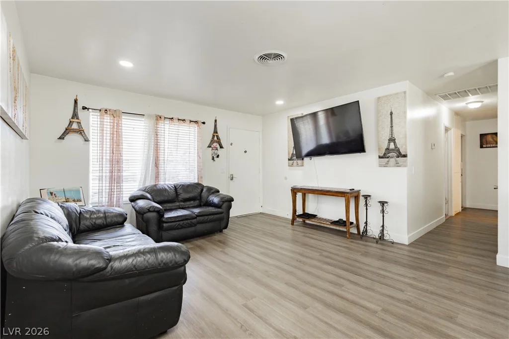 4809 Sunny Brook, Las Vegas, NV 89110