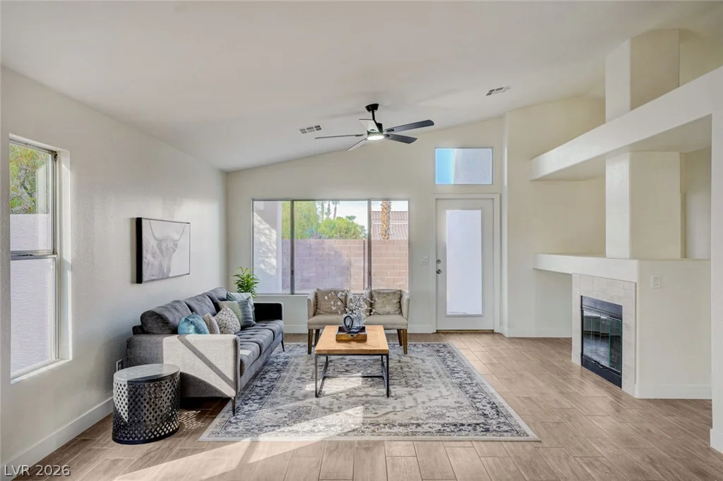 9844 Lenox Crest, Las Vegas, NV 89134