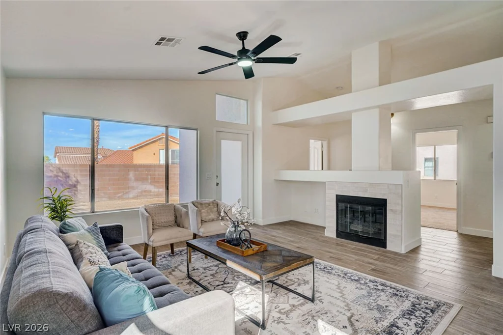 9844 Lenox Crest, Las Vegas, NV 89134