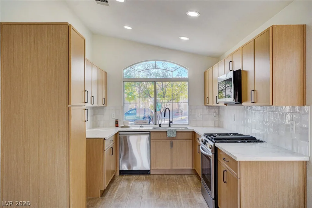 9844 Lenox Crest, Las Vegas, NV 89134
