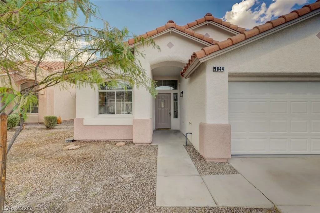 9844 Lenox Crest, Las Vegas, NV 89134