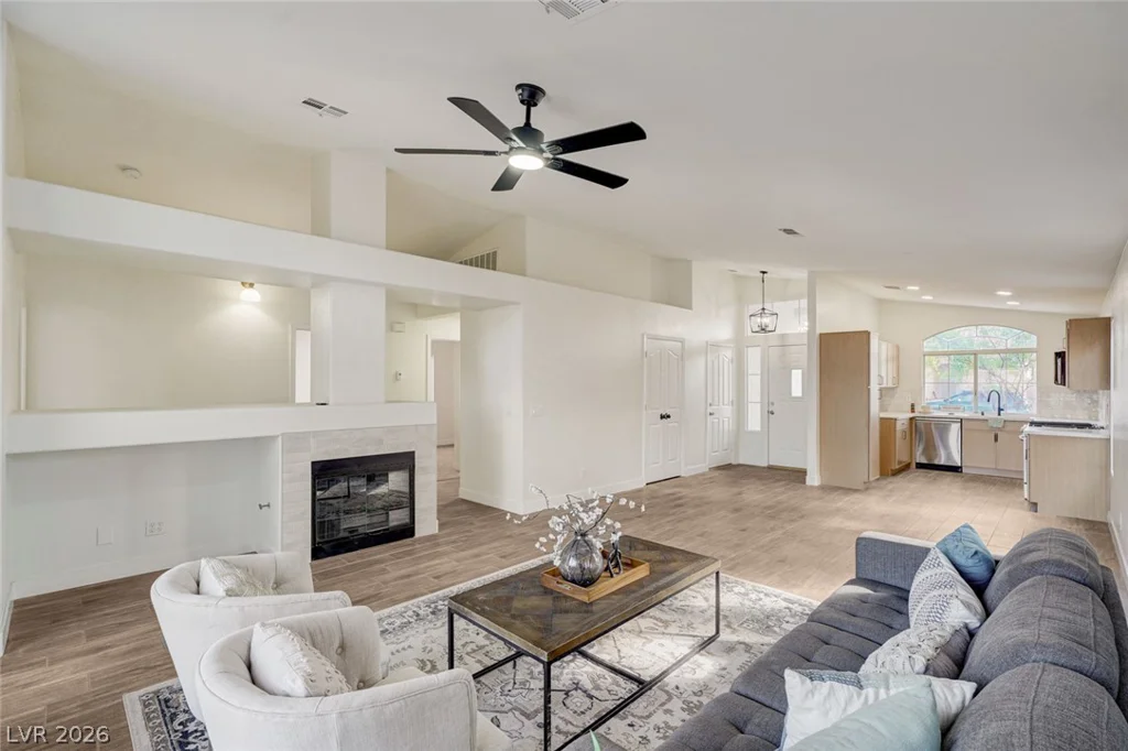 9844 Lenox Crest, Las Vegas, NV 89134