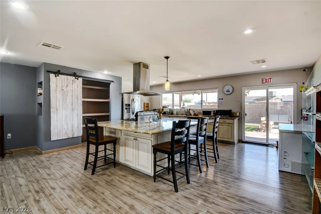 603 Palmhurst, Las Vegas, NV 89145