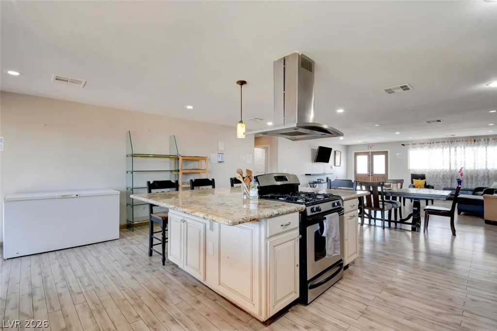 603 Palmhurst, Las Vegas, NV 89145