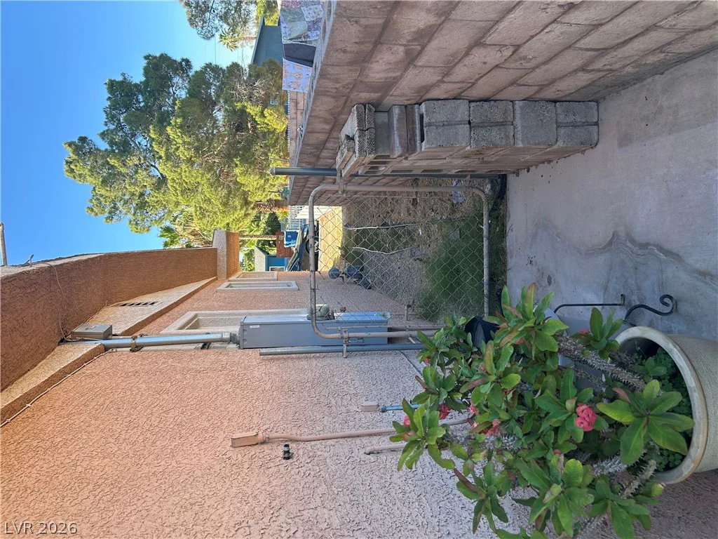 1928 Sweeney, Las Vegas, NV 89104