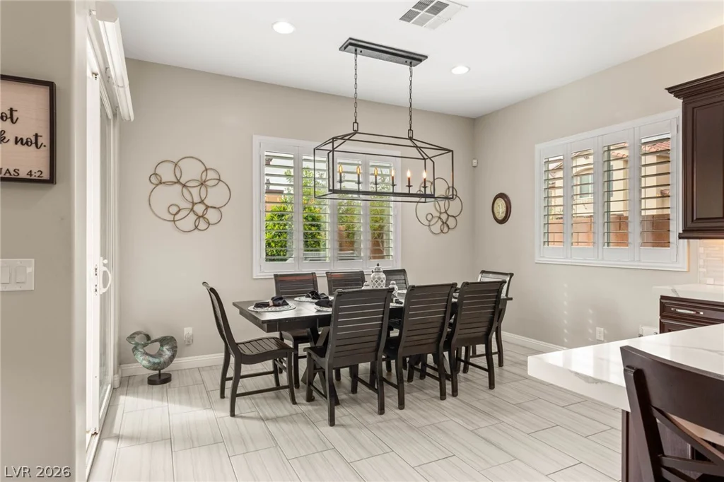 10843 Irving Park, Las Vegas, NV 89166