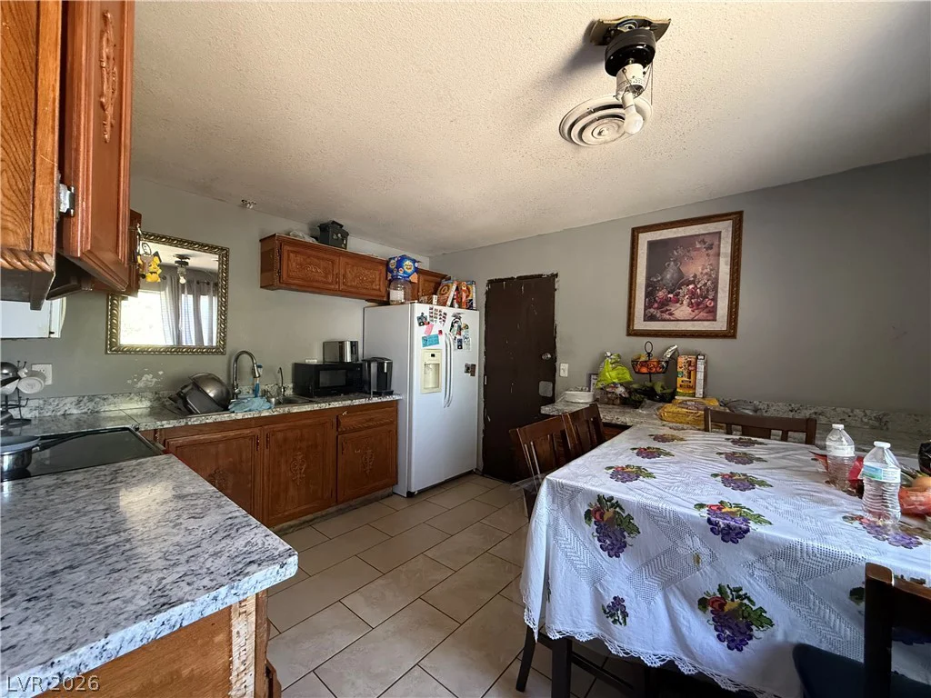 4202 Paramount, Las Vegas, NV 89115