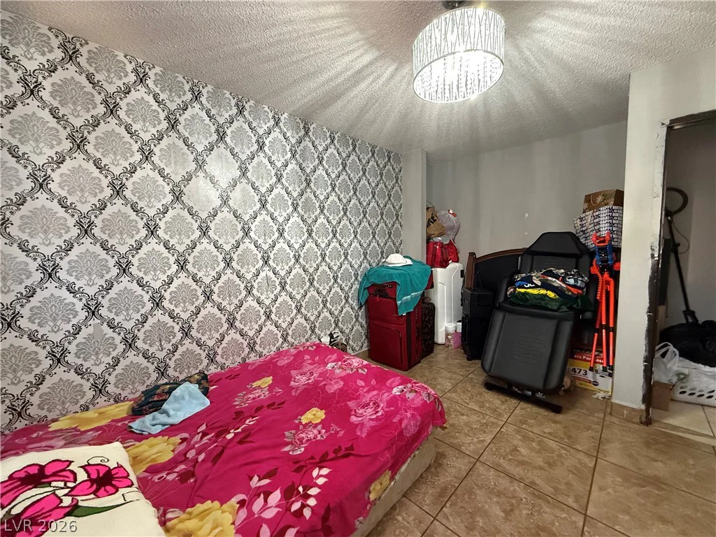 4202 Paramount, Las Vegas, NV 89115
