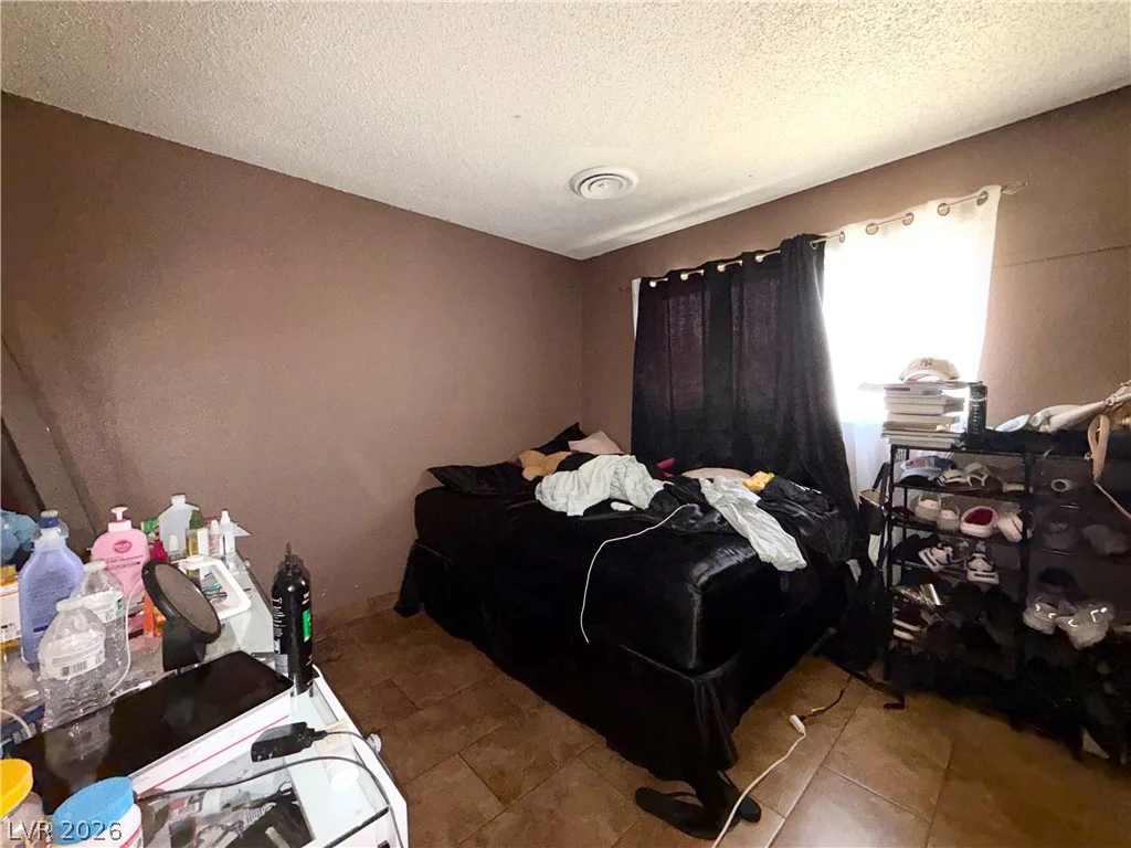 4202 Paramount, Las Vegas, NV 89115