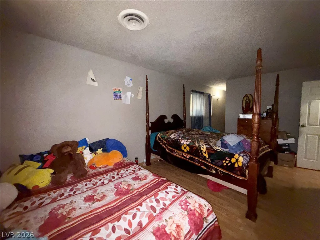 4202 Paramount, Las Vegas, NV 89115