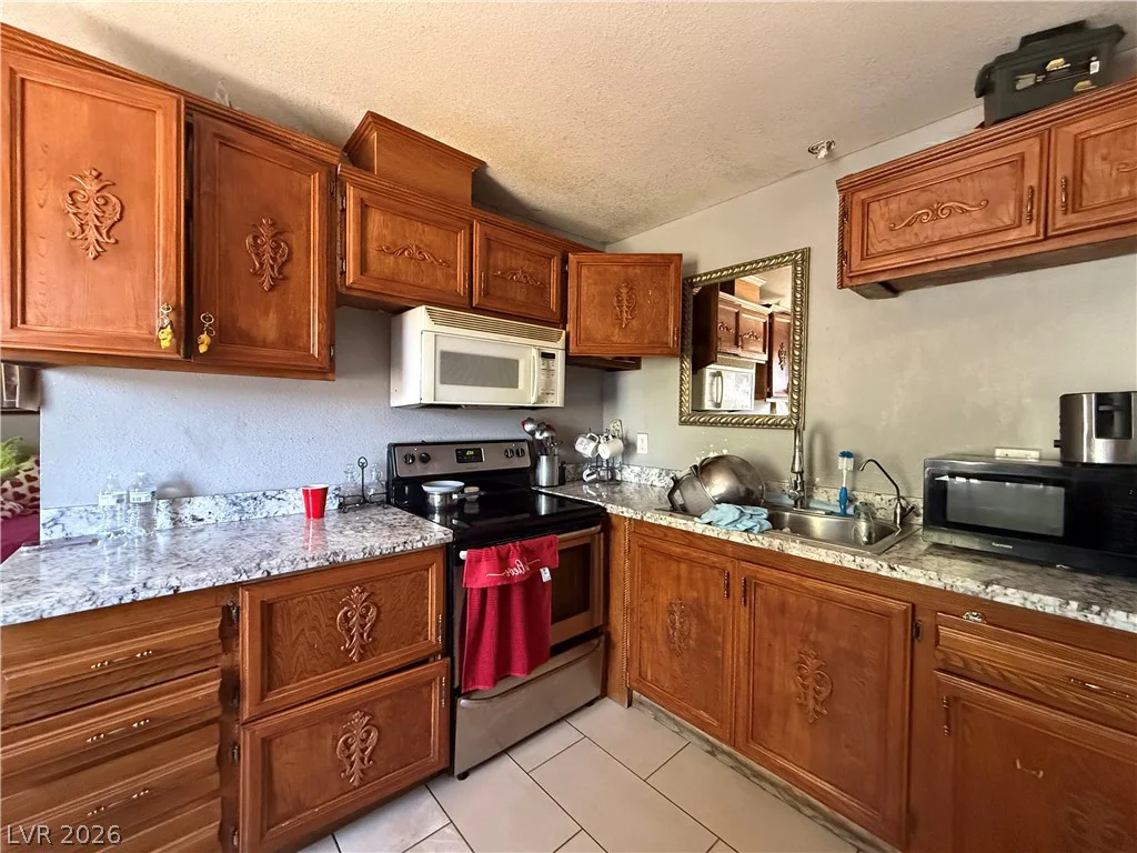 4202 Paramount, Las Vegas, NV 89115