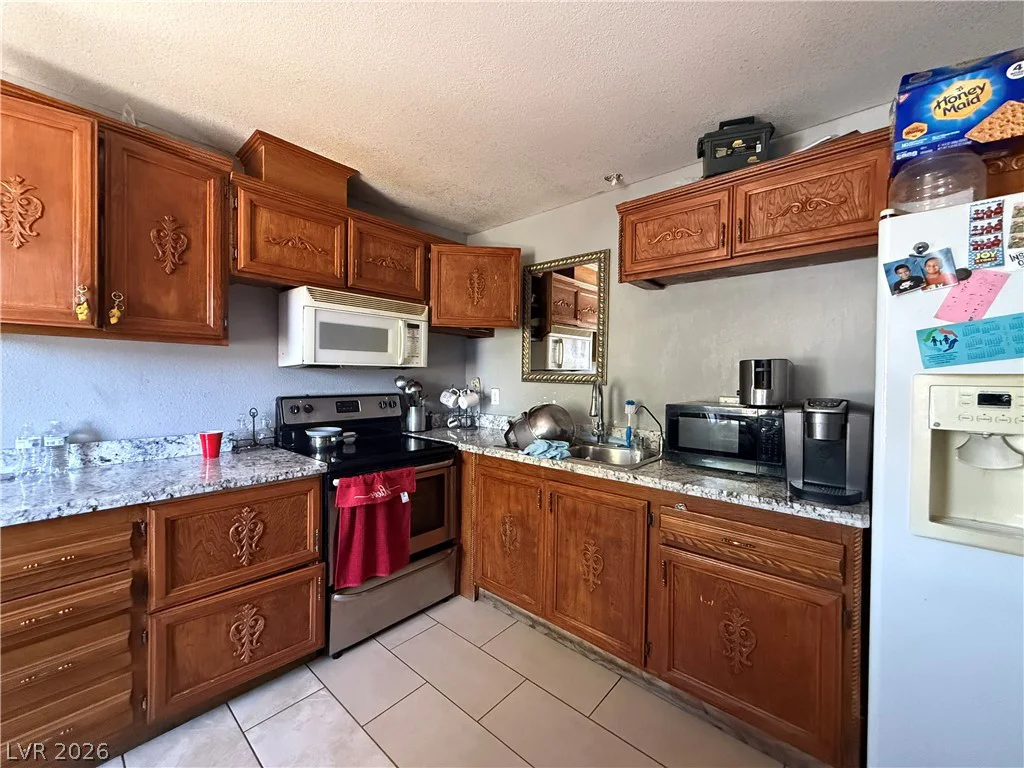 4202 Paramount, Las Vegas, NV 89115