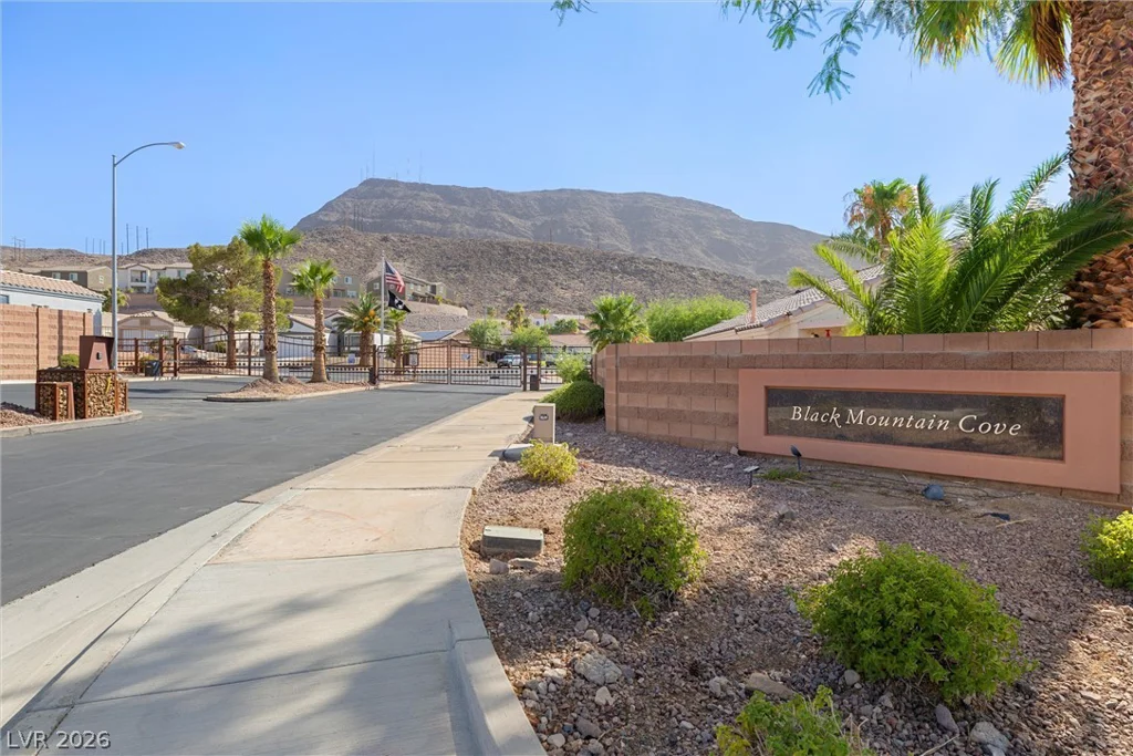 355 Island Reef, Henderson, NV 89012