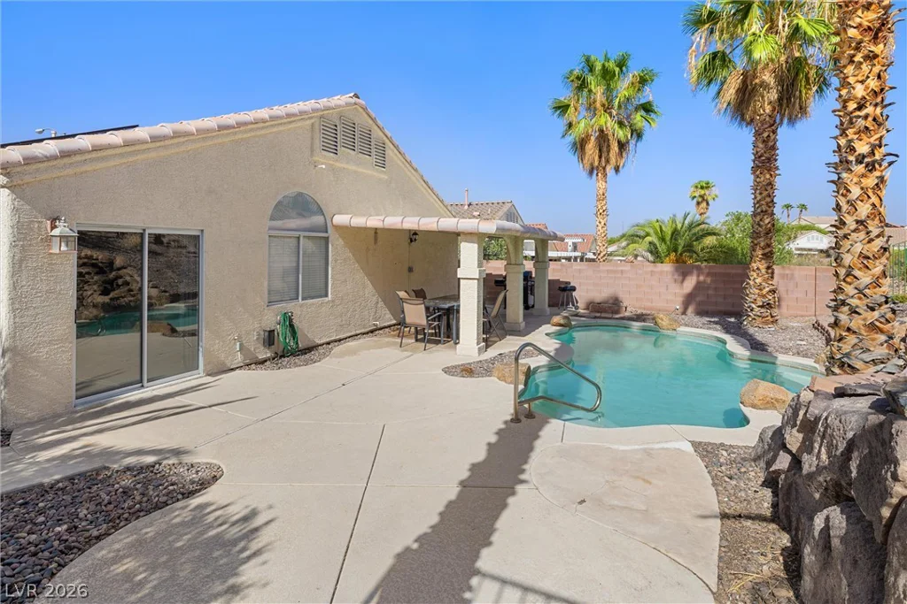355 Island Reef, Henderson, NV 89012