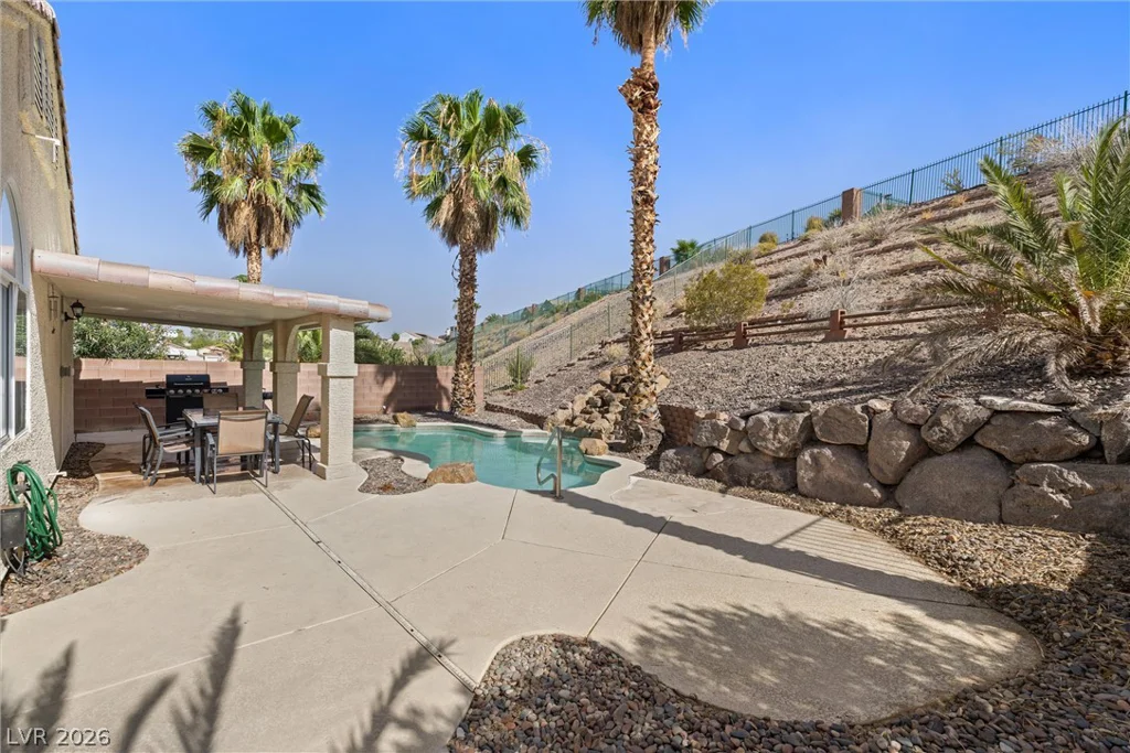 355 Island Reef, Henderson, NV 89012