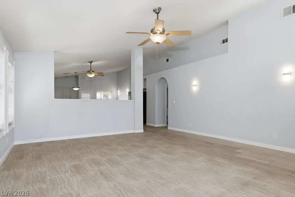 8220 James Grayson, Las Vegas, NV 89145