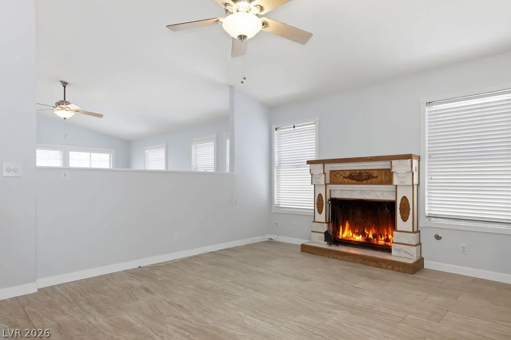 8220 James Grayson, Las Vegas, NV 89145