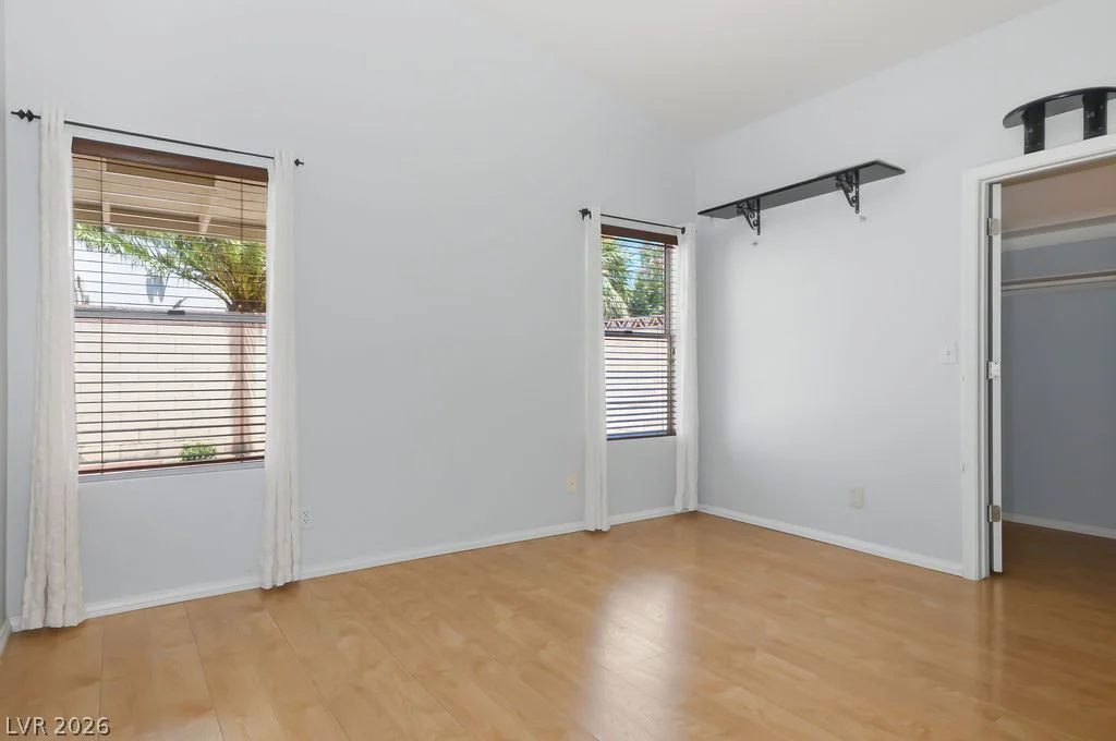8220 James Grayson, Las Vegas, NV 89145