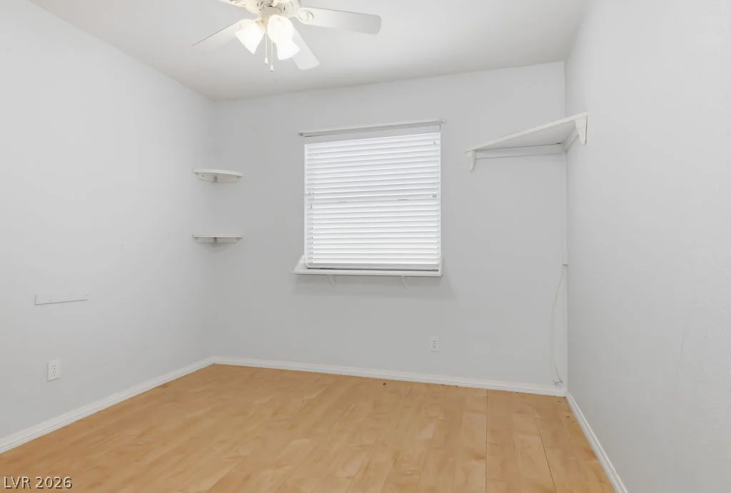 8220 James Grayson, Las Vegas, NV 89145