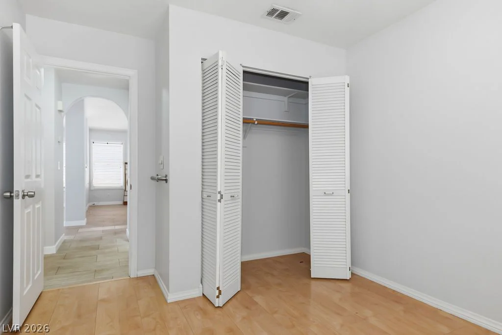 8220 James Grayson, Las Vegas, NV 89145