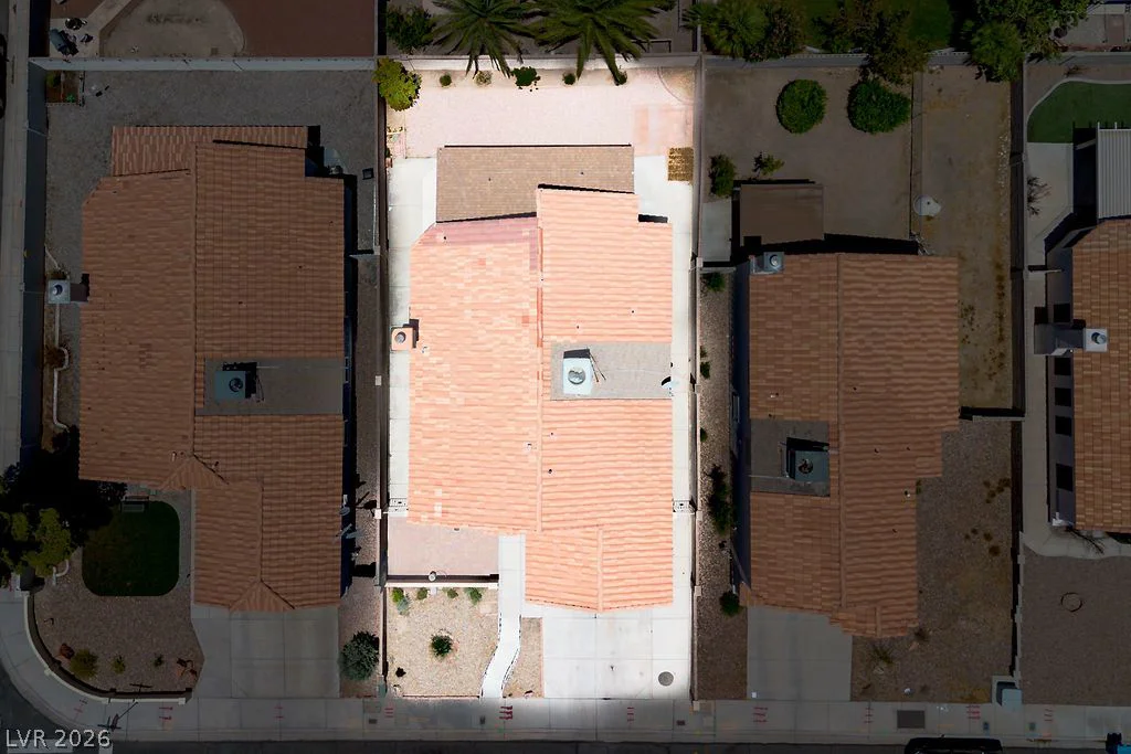 8220 James Grayson, Las Vegas, NV 89145
