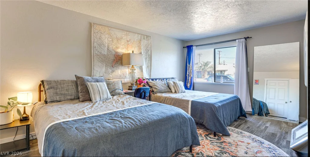 3247 Greenbriar, Las Vegas, NV 89121