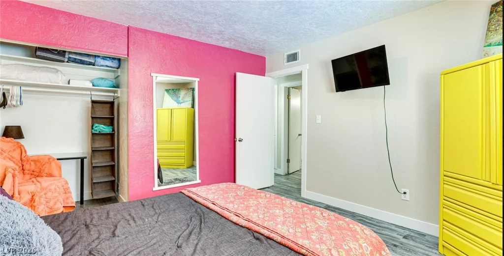 3247 Greenbriar, Las Vegas, NV 89121